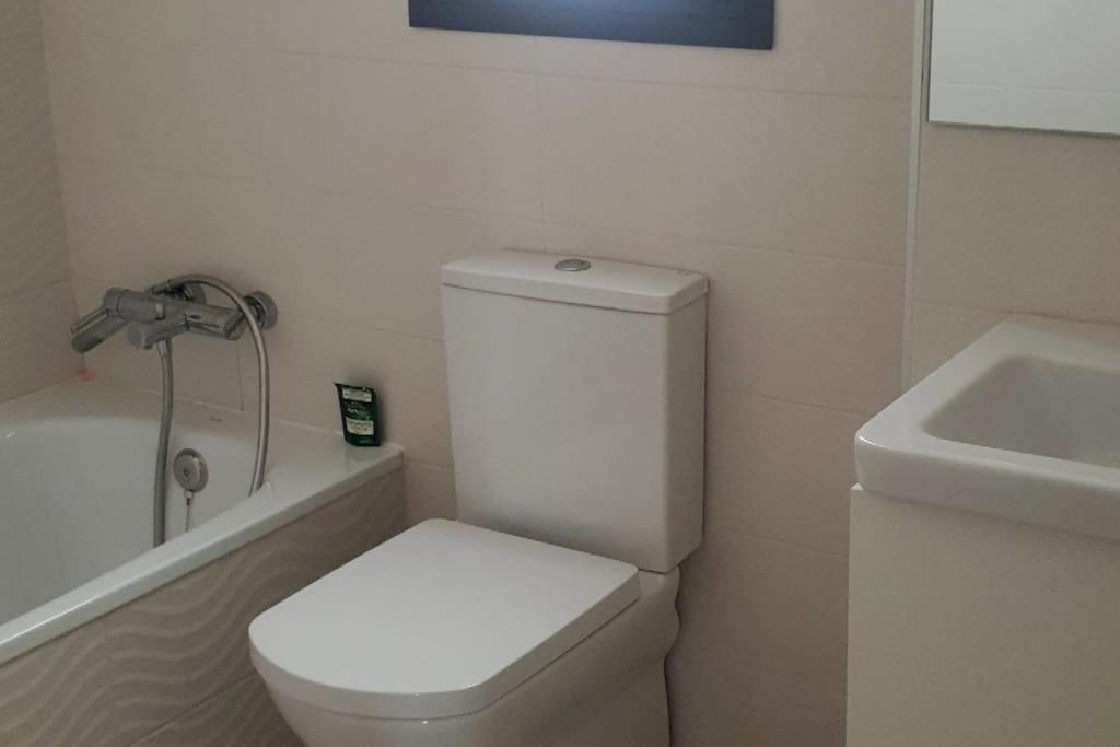 Apartmán Atico Con Piscina, Golf, Vistas Al Mar Torre de Benagalbon Exteriér fotografie