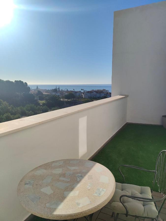 Apartmán Atico Con Piscina, Golf, Vistas Al Mar Torre de Benagalbon Exteriér fotografie
