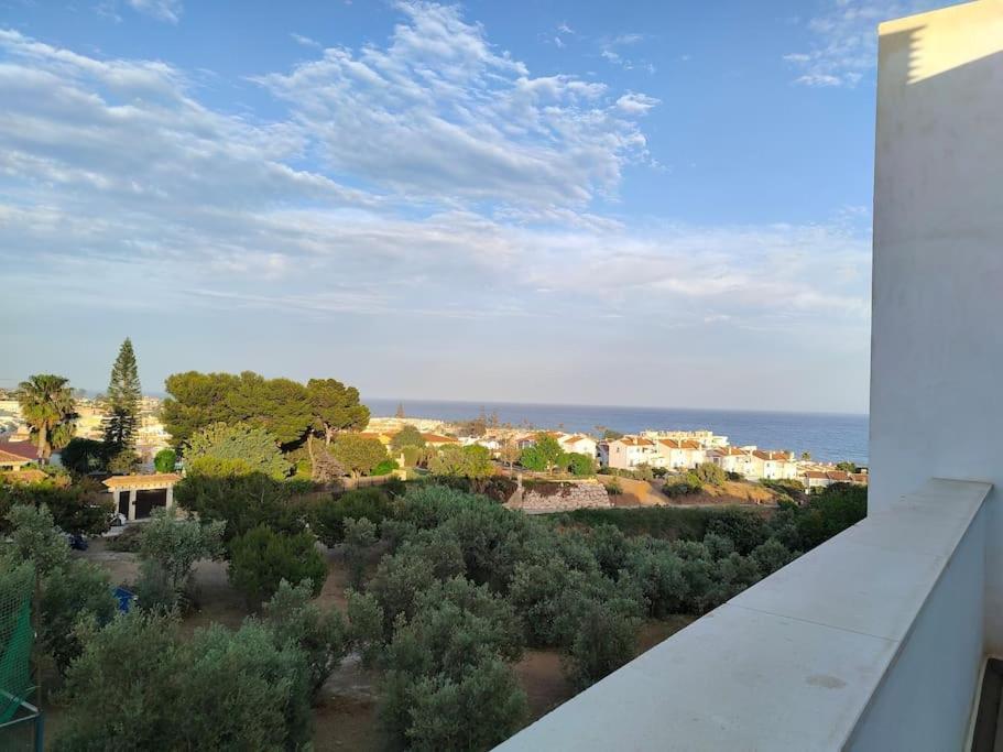 Apartmán Atico Con Piscina, Golf, Vistas Al Mar Torre de Benagalbon Exteriér fotografie